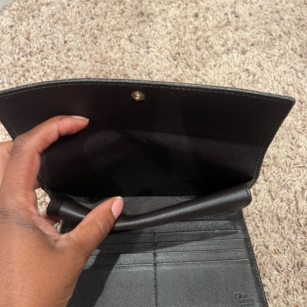 Authentic Gucci Web Wallet - Picture 6 of 15